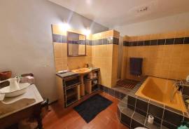 Beautiful Character House With 166 M2 Of Living Space In The Heart Of A Charming Village.