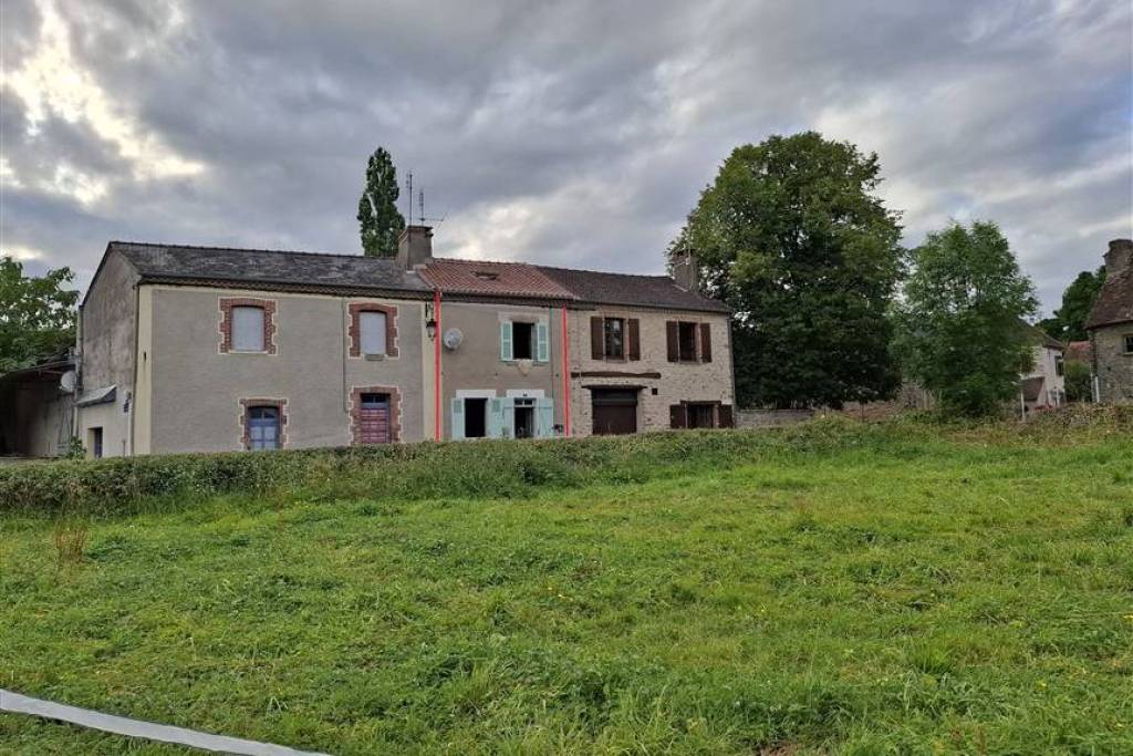 For Sale Pretty Cottage in Dompierre-Les-Eglises - 87
