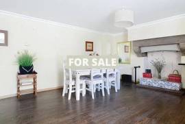 Delightful Cottage Style Property in Pretty Village