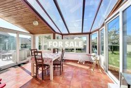Detached House with Landscaped Garden