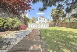 Coastal Detached House with Swimming Pool