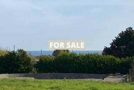 Detached House with Garden and Sea View