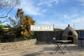 Detached House with Garden and Sea View