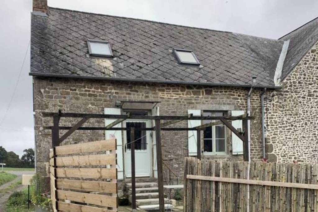 Ideal Holiday Home Cottage in Rural Hamlet