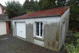 Detached House with Garden and Shed