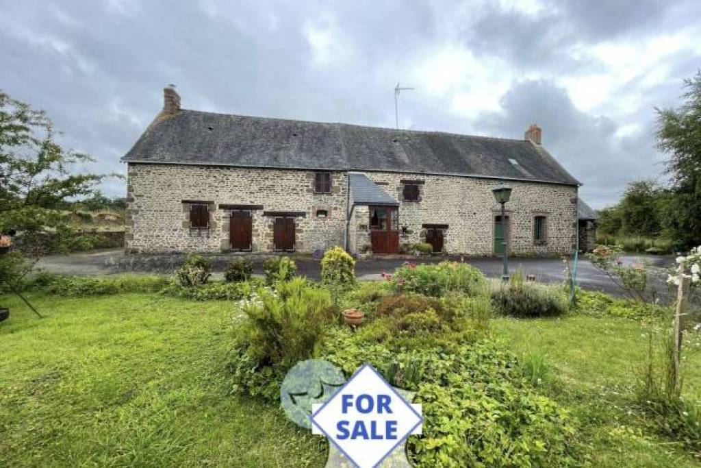 Detached Countryside Longere with Landscaped Grounds
