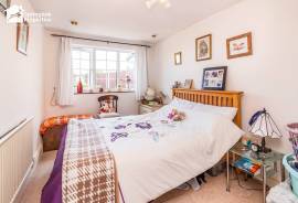 4 bedroom, Bungalow for sale