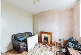 2 bedroom, Terraced House for sale