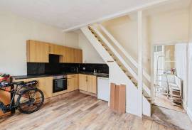 2 bedroom, Terraced House for sale