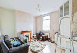 2 bedroom, Terraced House for sale