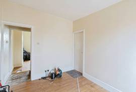 2 bedroom, Terraced House for sale