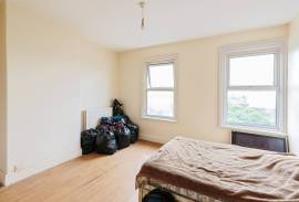 2 bedroom, Terraced House for sale