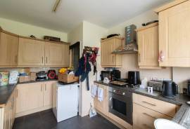 2 bedroom, Semi-detached house for sale