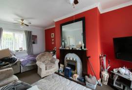 2 bedroom, Semi-detached house for sale