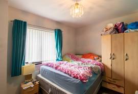 2 bedroom, Semi-detached house for sale