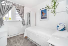 4 bedroom, Detached house for sale