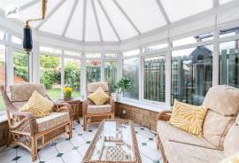 4 bedroom, Detached house for sale