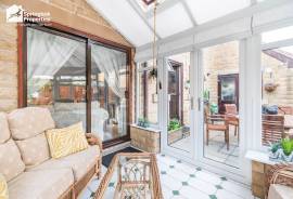 4 bedroom, Detached house for sale