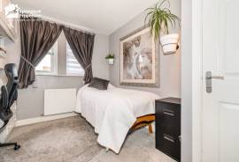 4 bedroom, Detached house for sale