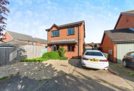4 bedroom, Detached house for sale