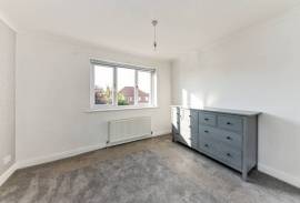 4 bedroom, Detached house for sale