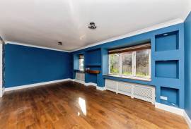 4 bedroom, Detached house for sale