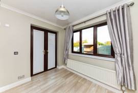 4 bedroom, Detached house for sale
