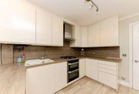 4 bedroom, Detached house for sale