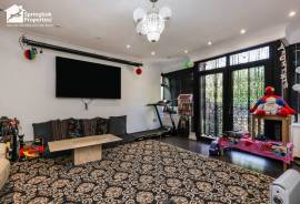 2 bedroom, Semi-detached house for sale