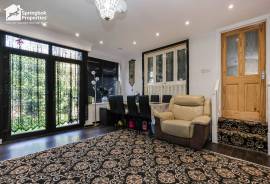 2 bedroom, Semi-detached house for sale
