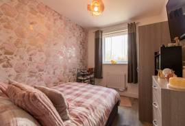 3 bedroom, End of terrace house for sale