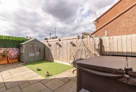 3 bedroom, End of terrace house for sale