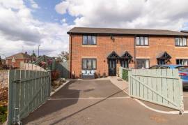 3 bedroom, End of terrace house for sale