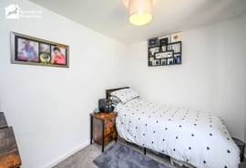3 bedroom, Semi-detached house for sale