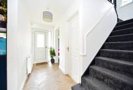 5 bedroom, Detached house for sale