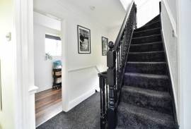 5 bedroom, Detached house for sale