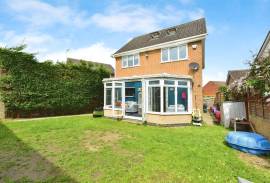 5 bedroom, Detached house for sale