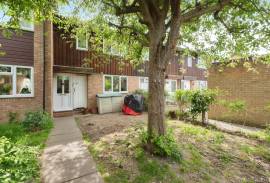 3 bedroom, Terraced House for sale