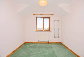 4 bedroom, Detached house for sale