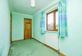 4 bedroom, Detached house for sale