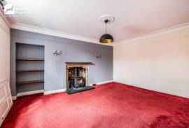 4 bedroom, Terraced House for sale