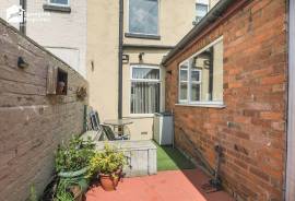 3 bedroom, Terraced House for sale