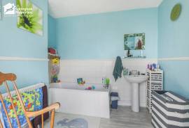 3 bedroom, Terraced House for sale