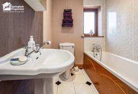 4 bedroom, Detached house for sale