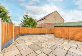 1 bedroom, Detached house for sale