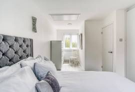 1 bedroom, Detached house for sale