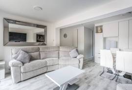 1 bedroom, Detached house for sale