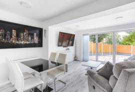 1 bedroom, Detached house for sale