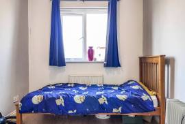 3 bedroom, Detached house for sale
