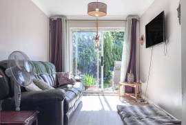 3 bedroom, Detached house for sale